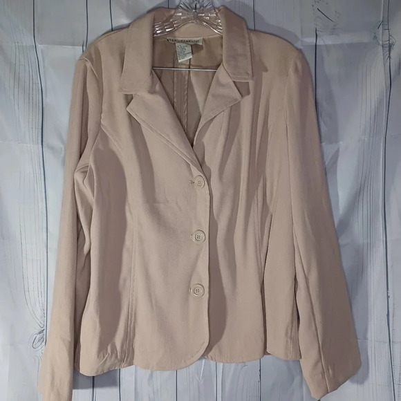Requirements 3 button blazer - Picture 1 of 10